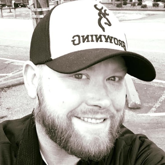 Meet your Posher, Andrew - Picture 3 of 4